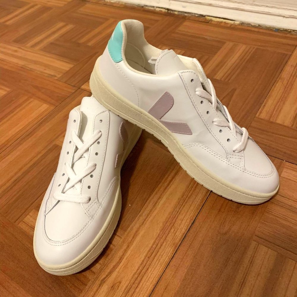 NWT Veja Sneaker (Purple & Mint)